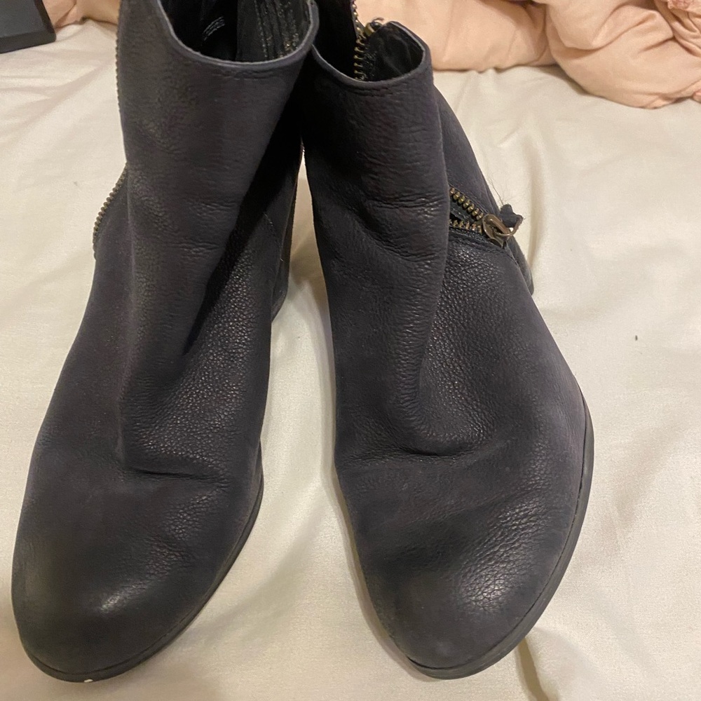 Black booties - Picture 2 of 3